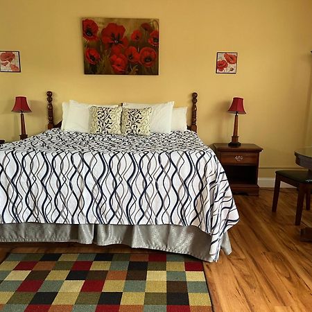 Vinehurst Inn & Suites Hammondsport Esterno foto