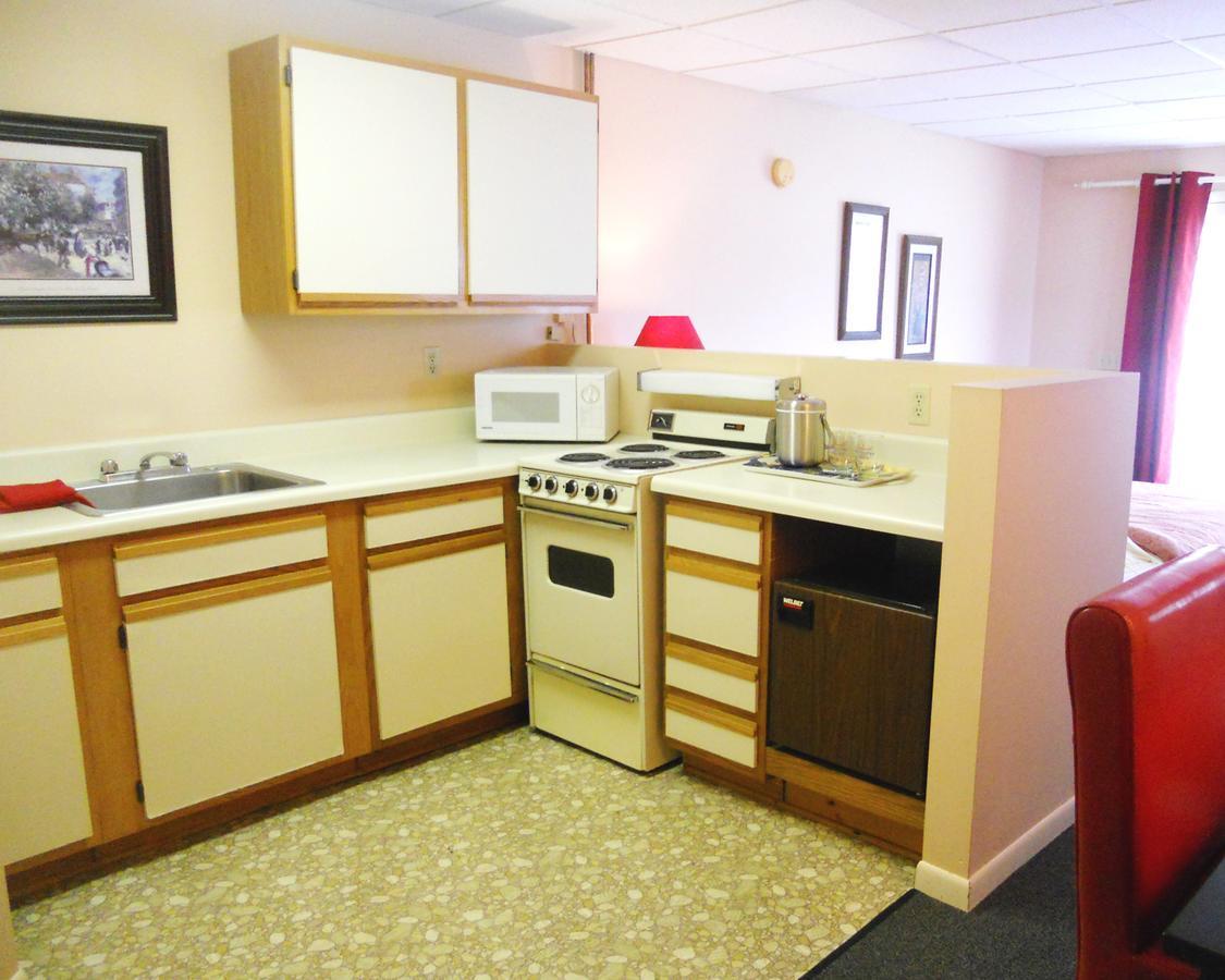 Vinehurst Inn & Suites Hammondsport Esterno foto