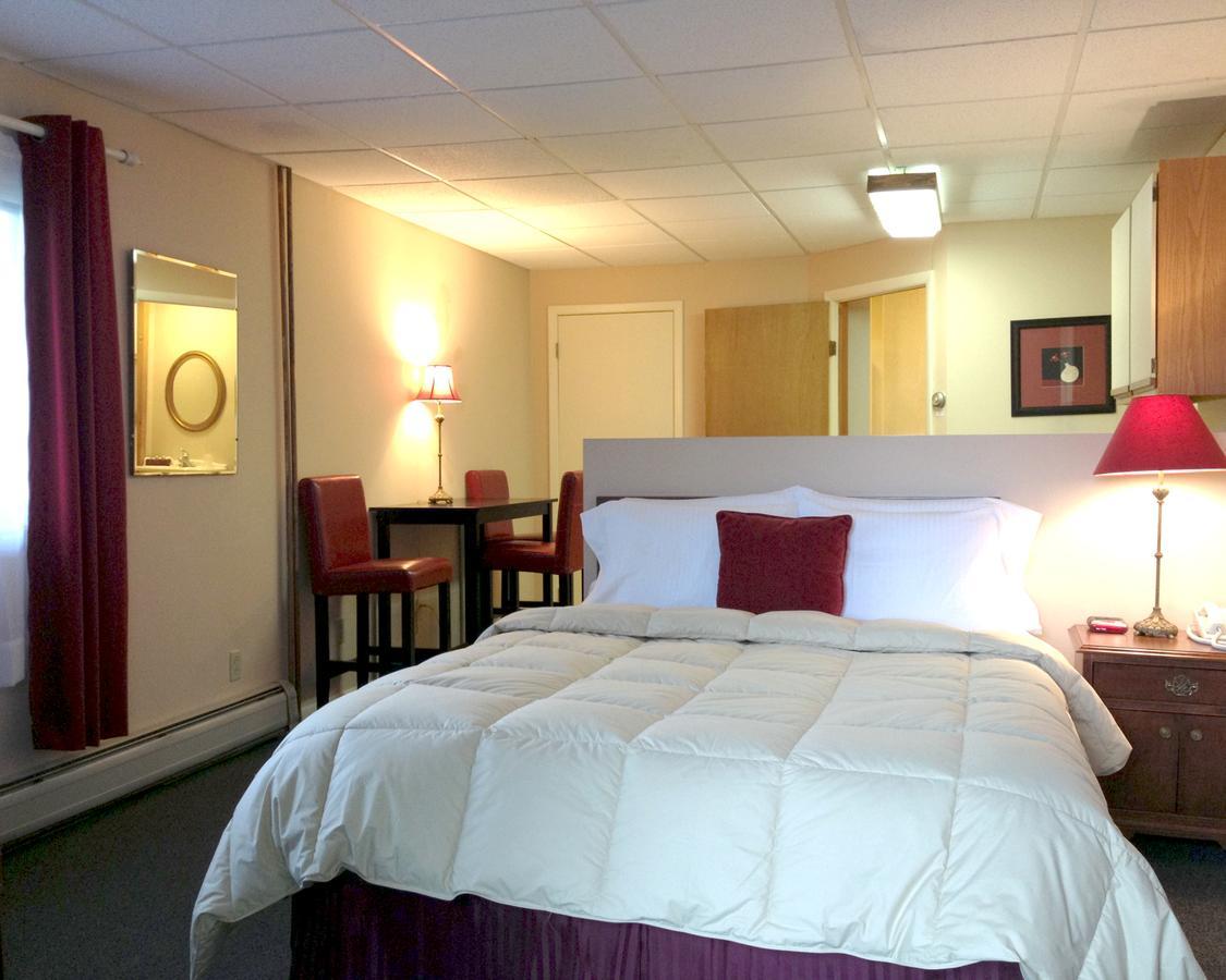 Vinehurst Inn & Suites Hammondsport Esterno foto